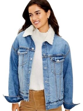 LOFT- NWOT Sherpa-Lined Light Blue Denim Jacket - Women Excellent Condition